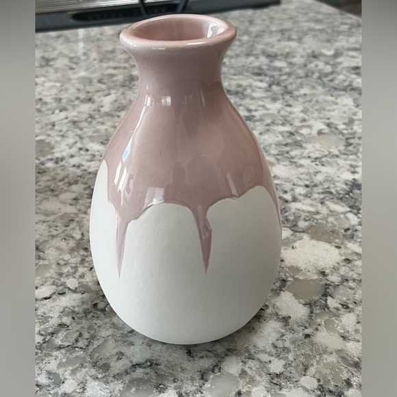 Isaac Mizrahi Love XO Sienna Ceramic Vase - Picture 1 of 2